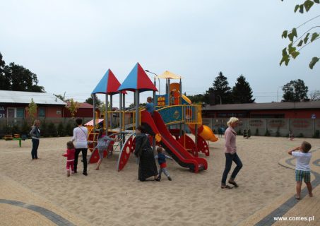 plac zabaw w Halinowie